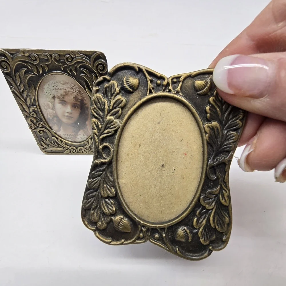 Vintage‎ Set of 2 Metal Picture Frames Miniature Easel Brass Finish Velvet Back